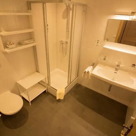 ベッド・アンド・ブレックファスト Maria シュトゥーベン・アム・アールベルク