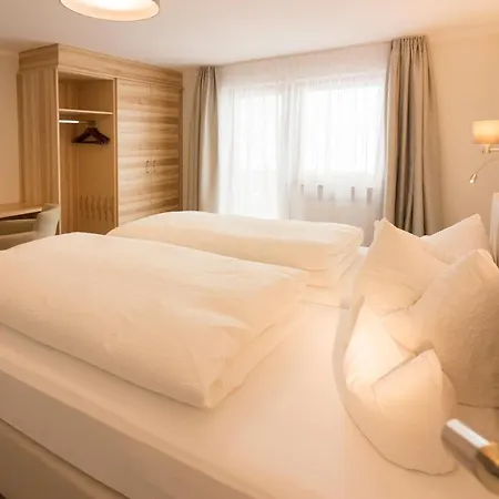 Frühstückspension Maria 3*