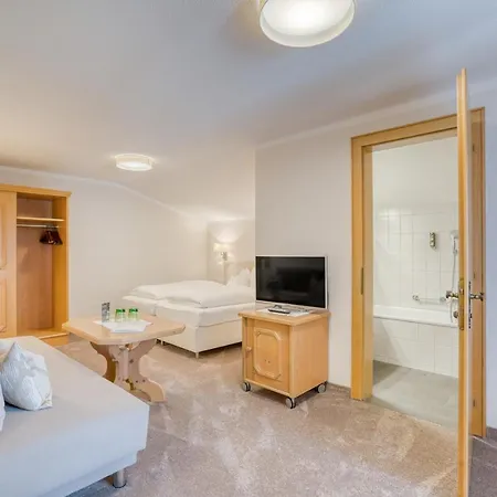 Maria シュトゥーベン・アム・アールベルク